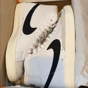 Nike Blazers Mid 77 VNTG
